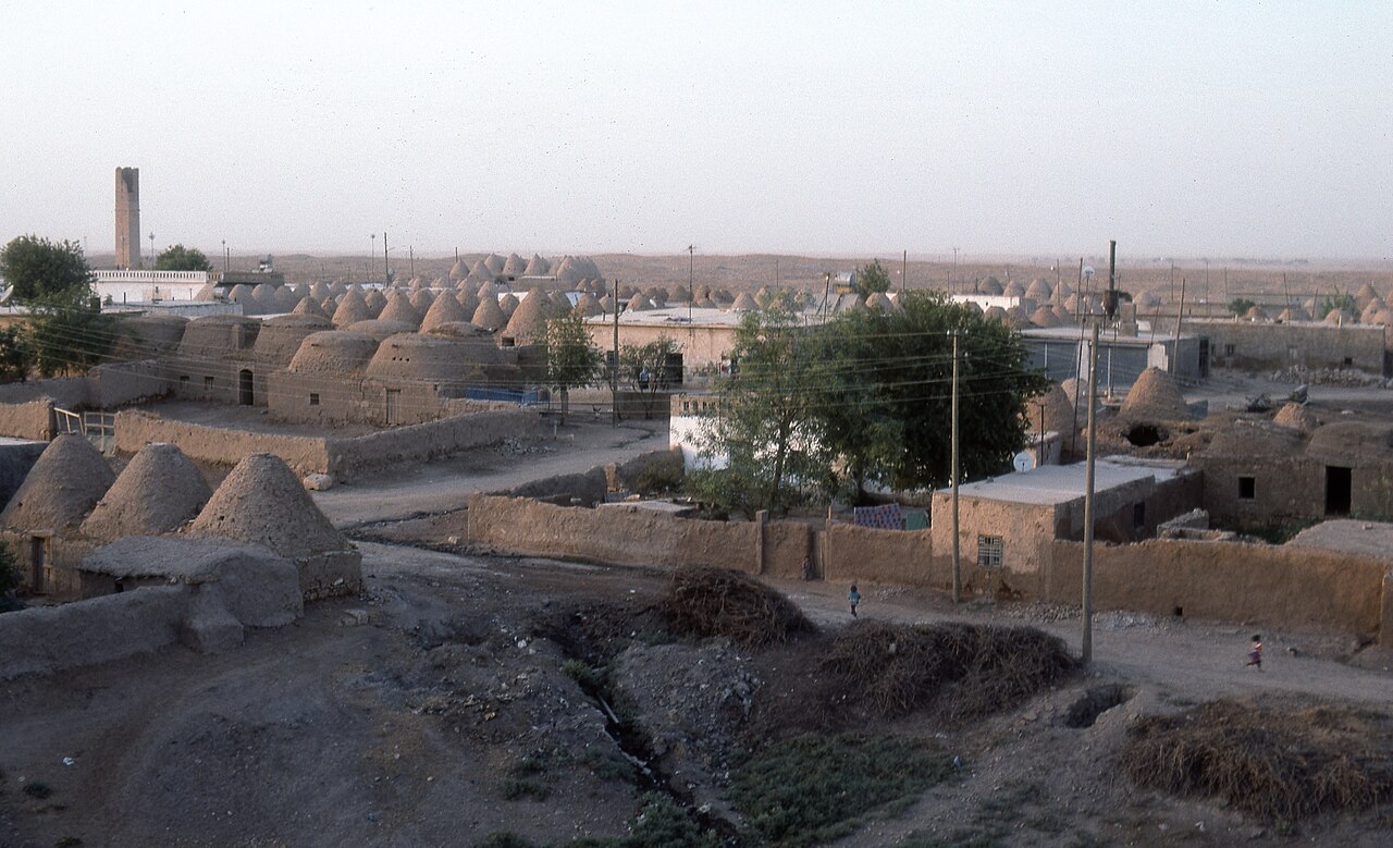 Geleneksel Harran konik kümbet evleri ve kerpiç mimarisi, Şanlıurfa