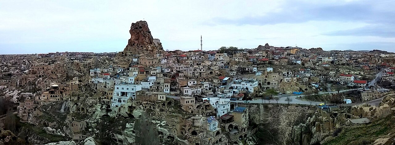 Uçhisar ve Ortahisar Kaya Kaleleri, Cobija